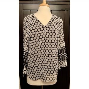 Calvin Klein blouse. Black/white. Size M.